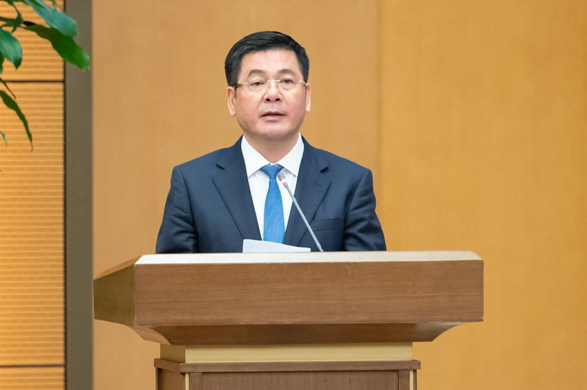 bo-truong-cong-thuong-nguyen-hong-dien-duoc-dieu-dong-lam-pho-bi-thu-dang-uy-quoc-hoi-2.jpg