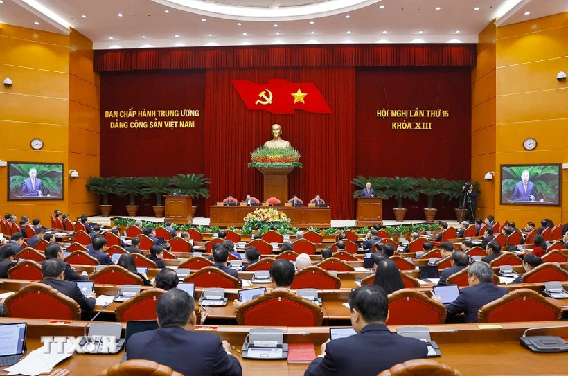 1-khai-mac-hoi-nghi-trung-uong-15-tap-trung-ban-cong-tac-nhan-su-dai-hoi-xiv-cua-dang.jpg
