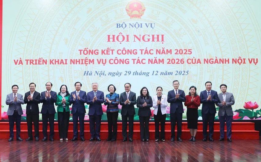 pho-thu-tuong-khong-de-can-bo-man-thinh-chi-ngoi-cho-lai-de-dang-thang-tien-2.jpg