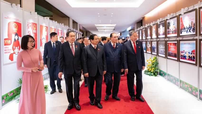 tong-bi-thu-ky-vong-dai-bieu-quoc-hoi-tiep-tuc-tieu-bieu-ve-tri-tue-ban-linh-va-dao-duc.jpg