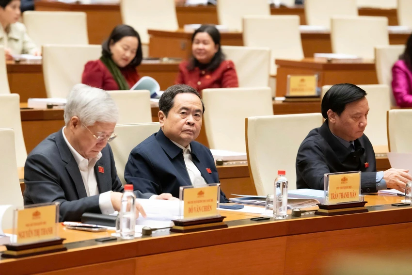 thong-qua-danh-sach-122-nguoi-duoc-gioi-thieu-ung-cu-dbqh-chuyen-trach-o-trung-uong.jpg