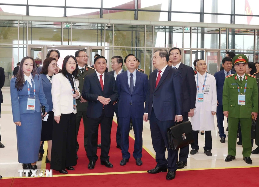1-thuong-truc-ban-bi-thu-chu-tri-tong-duyet-cong-tac-to-chuc-phuc-vu-dai-hoi-xiv-cua-dang-1.jpg