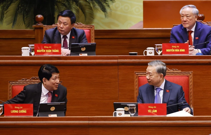 tong-bi-thu-la-tong-cong-trinh-su-cua-cuoc-cach-mang-tinh-gon-bo-may.jpg