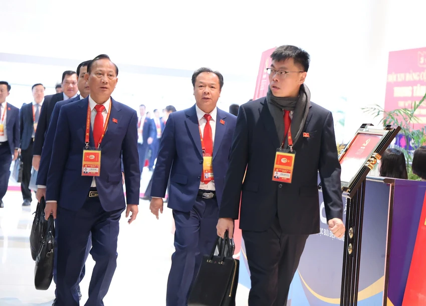dai-hoi-dang-nguyen-thao.jpg