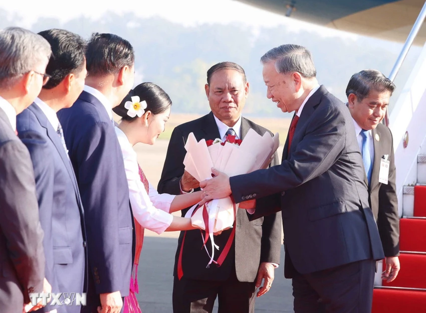 tong-bi-thu-to-lam-den-thu-do-vientiane-bat-dau-tham-cap-nha-nuoc-toi-lao-1.jpg
