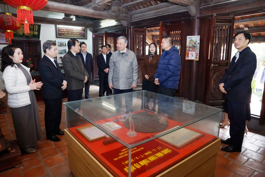 tong-bi-thu-to-lam-dang-huong-tuong-niem-cac-lanh-dao-tien-boi-cua-dang-o-hung-yen-bac-ninh-2.jpg