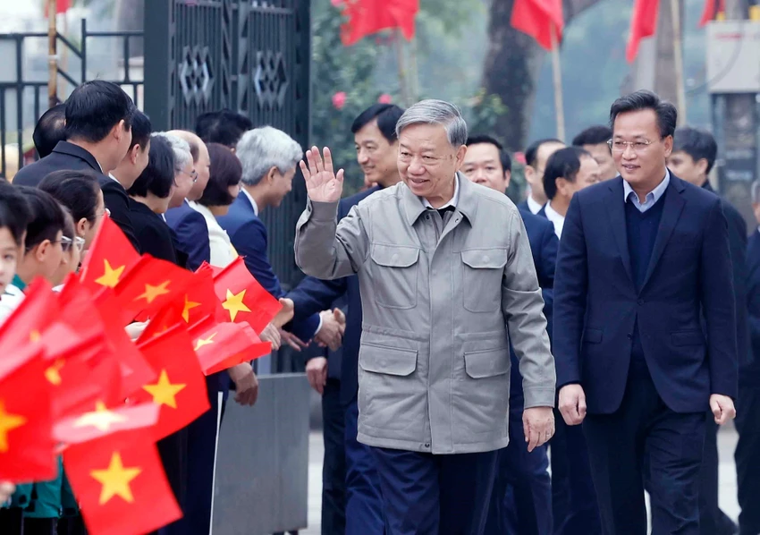 tong-bi-thu-to-lam-dang-huong-tuong-niem-cac-lanh-dao-tien-boi-cua-dang-o-hung-yen-bac-ninh-5.jpg