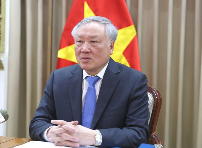 trung-tam-tai-chinh-quoc-te-la-cu-hich-manh-me-cho-kinh-te-viet-nam-nguyen-hoa-binh.jpg