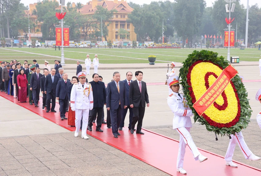 lanh-dao-dang-nha-nuoc-vieng-lang-bac-nhan-dip-tet-nguyen-dan-vgp.jpg