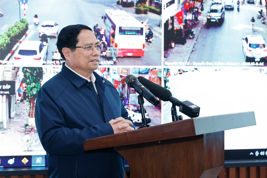 thu-tuong-kiem-tra-dong-vien-cac-luc-luong-cong-an-ung-truc-dip-tet-3.jpg