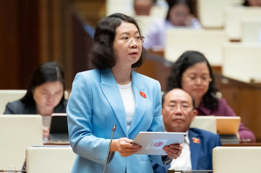 mai-thi-phuong-hoa.jpg