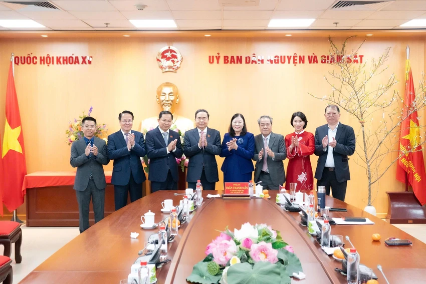 uy-ban-dan-nguyen.jpg