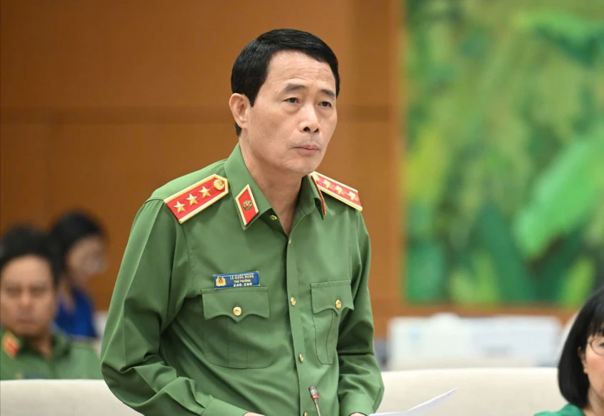 le-quoc-hung.jpg