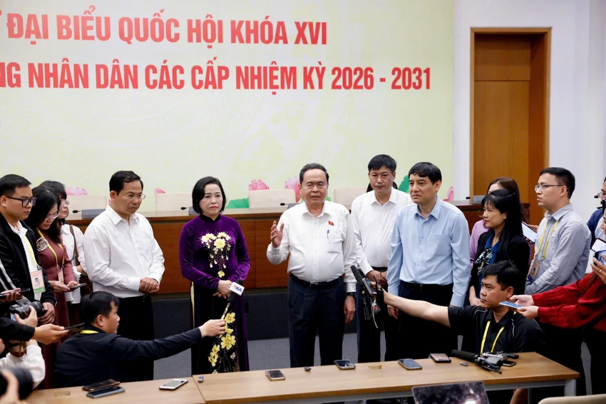 chu-tich-quoc-hoi-tran-thanh-man-bau-cu-1.jpg