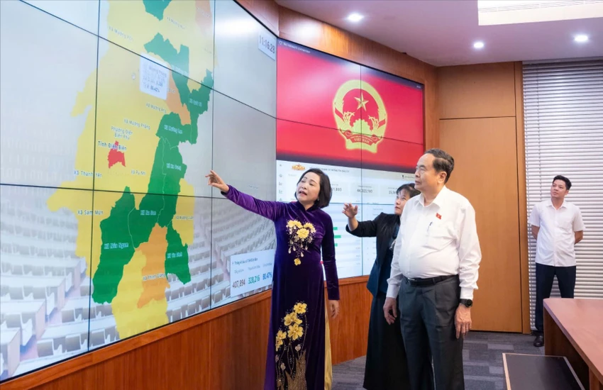 chu-tich-quoc-hoi-tran-thanh-man-nguyen-thi-thanh-bau-cu.jpg