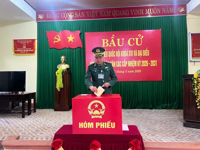 con-co-minh-truong-1.jpg
