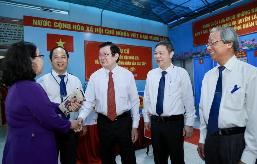 hoang-giang-truong-tan-sang-tan-dinh-4.jpg