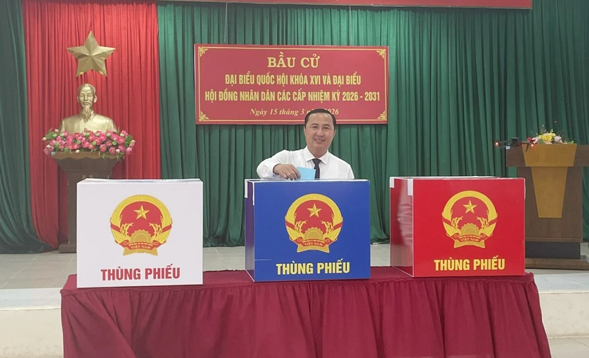 khanh-ly-le-hoang-hai.jpg