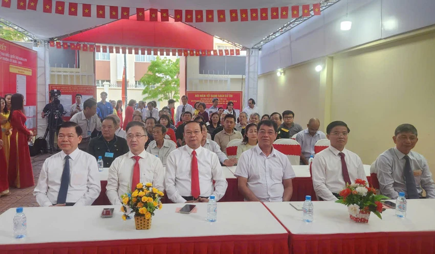 khanh-ly-vung-tau-1.jpg