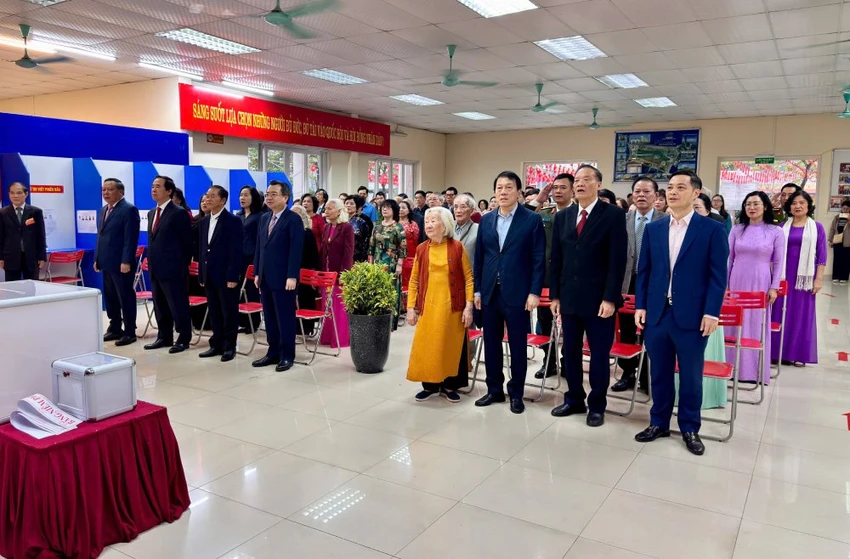 lanh-dao-dang-nha-nuoc-bau-cu-vgp-13.jpg