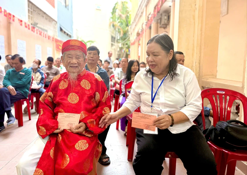 nguyen-dinh-tu-hai-nhi.jpg