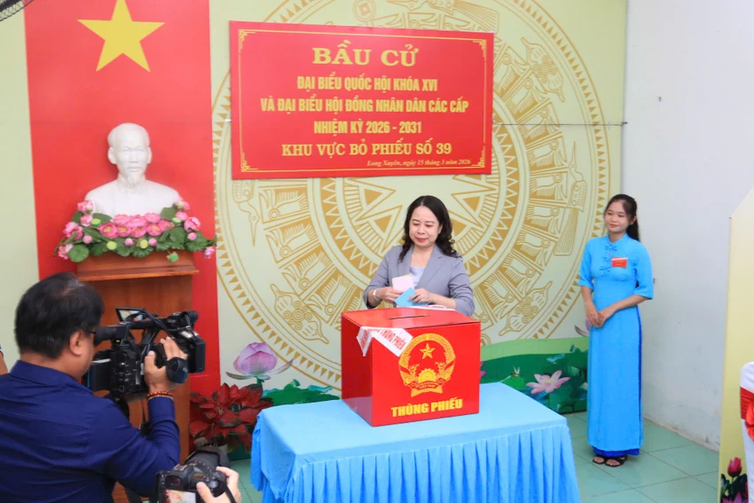 pho-chu-tich-nuoc-vo-thi-anh-xuan.jpg