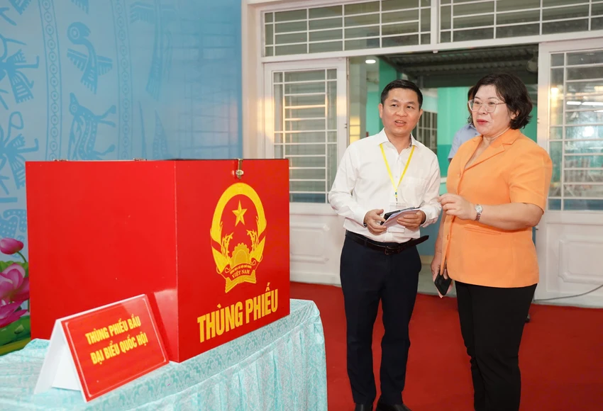 thuan-van-bach-tuyet.jpg