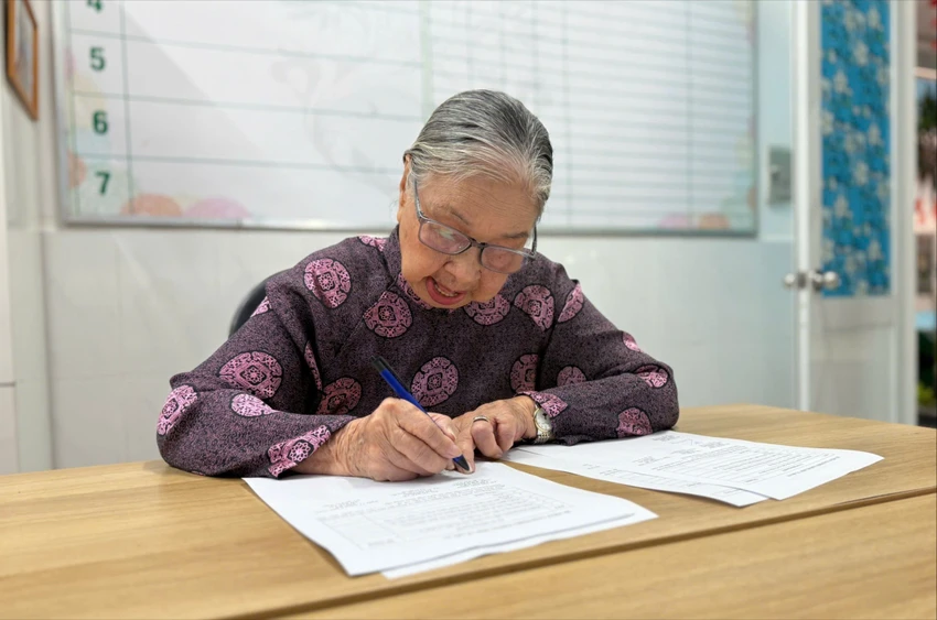 trinh-thi-thu-nga-nguyen-chinh.jpg