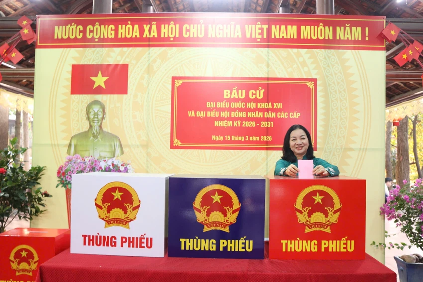 truong-thi-bich-hanh-pham-hai-1.jpg