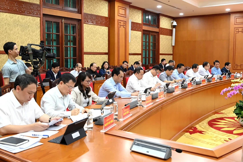 tong-bi-thu-khong-duoc-khoan-trang-cho-cap-duoi-khong-de-viec-lon-ma-khong-ro-ai-chiu-trach-nhiem-cuoi-cung-1.jpg