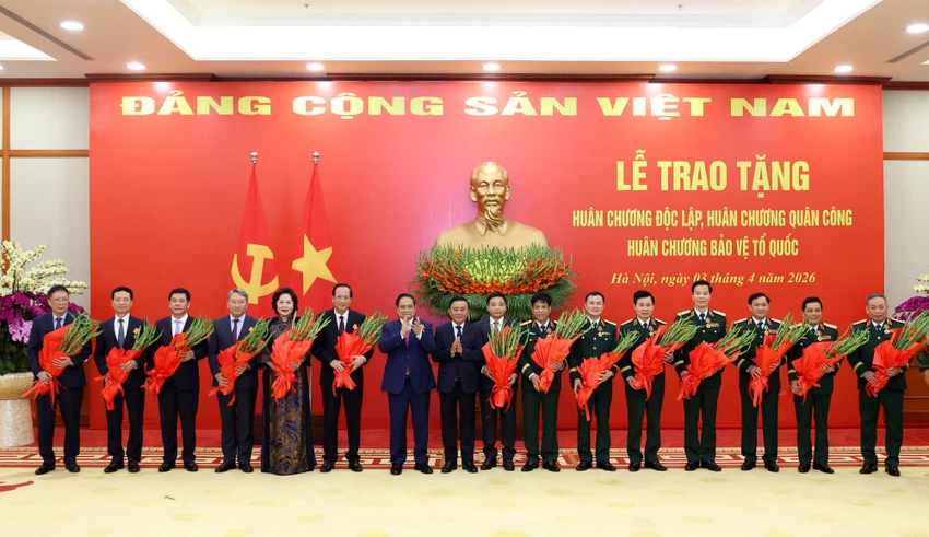 chu-tich-nuoc-thu-tuong-bo-truong-bo-quoc-phong-va-nhieu-lanh-dao-nhan-huan-chuong-cao-quy-3.jpg
