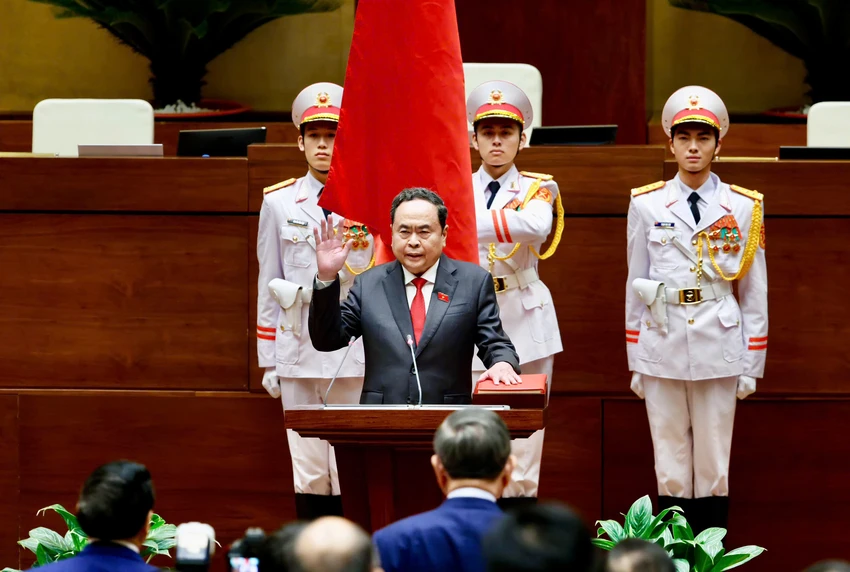 chu-tich-quoc-hoi-tran-thanh-man-tai-dac-cu-tuyen-the-3.jpg