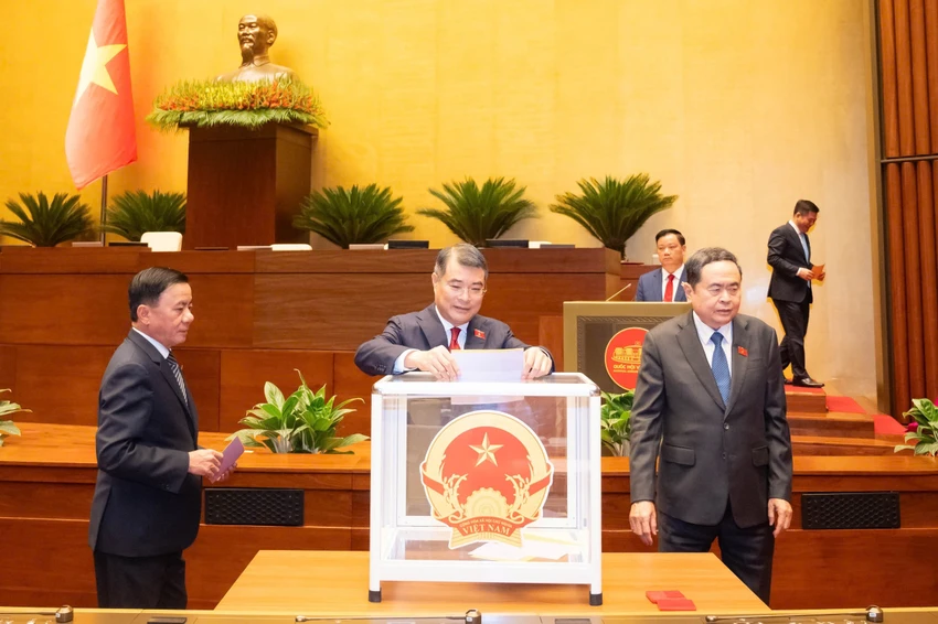 le-minh-hung.jpg