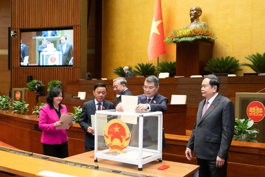 bo-phieu-bau-pho-thu-tuong-bo-truong-3.jpg