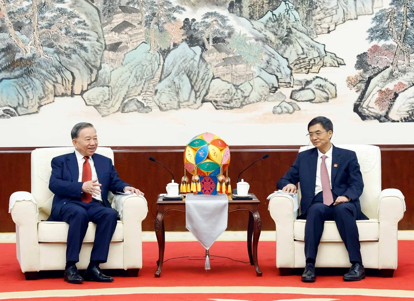 tong-bi-thu-chu-tich-nuoc-to-lam-tiep-bi-thu-quang-tay-ttxvn-3.jpg
