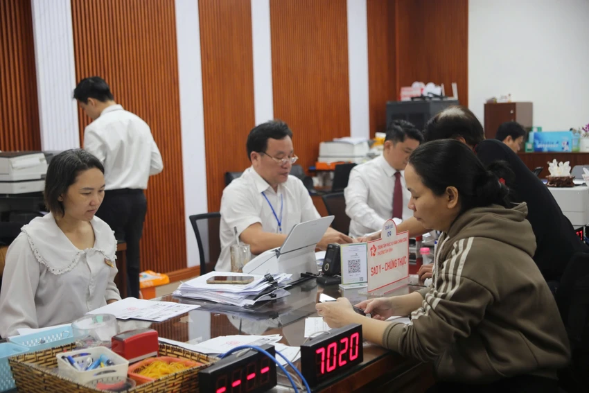 bo-noi-vu-de-xuat-nguon-kinh-phi-thuc-hien-khi-luong-co-so-tang-len-2-53-trieu-dong.JPG
