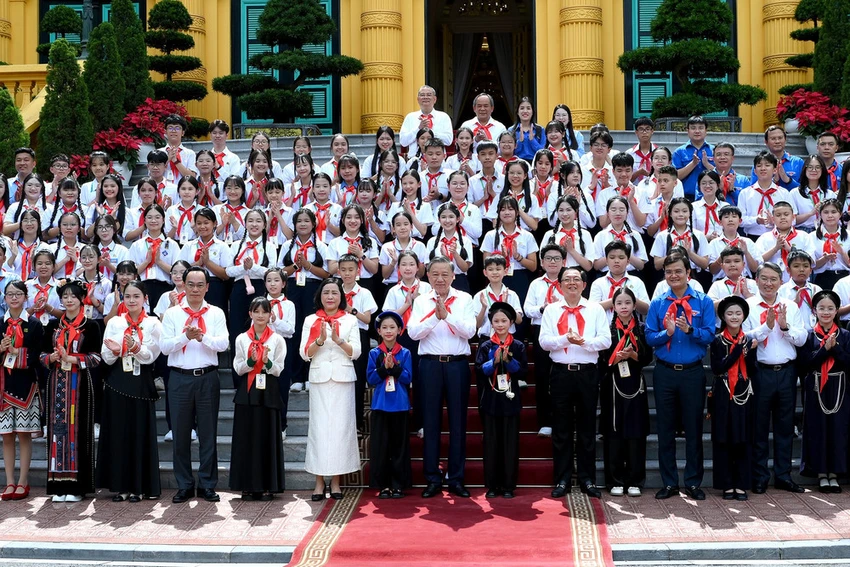 tong-bi-thu-chu-tich-nuoc-som-xep-luong-nha-giao-o-muc-cao-nhat-trong-thang-bac-luong-su-nghiep.jpg