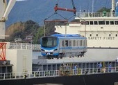 TP.HCM: Người dân háo hức chờ đón đoàn tàu metro số 1