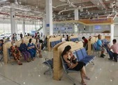 Đang làm lễ khai trương bến xe Miền Đông mới