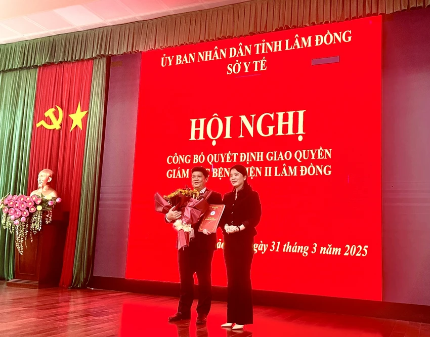Lê Văn Tiến.jpg