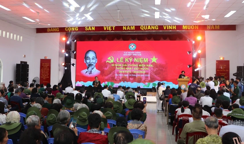 Đào Hồng Lan (6).jpg