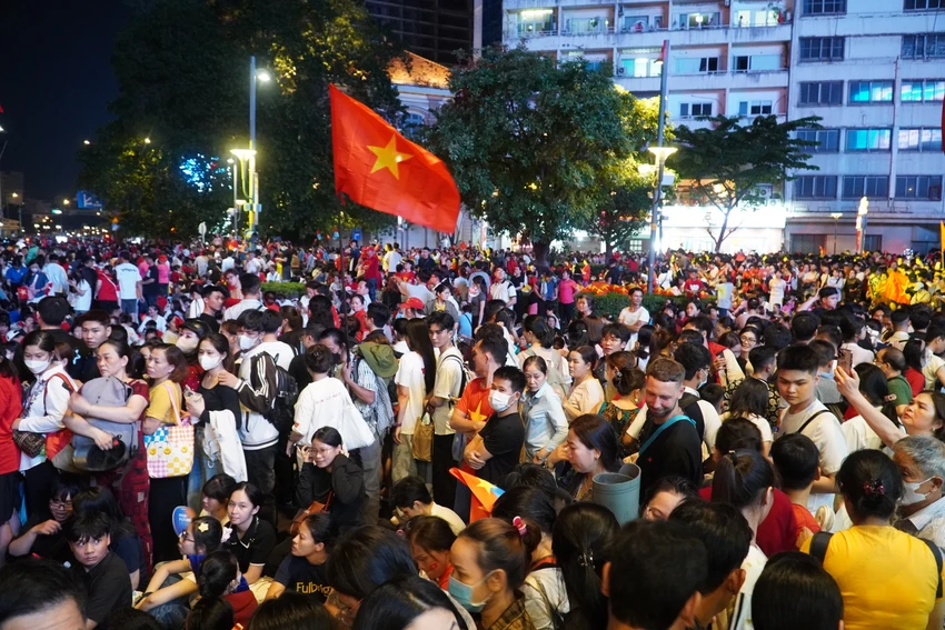 Phố đi bộ Nguyễn Huệ (11).JPG
