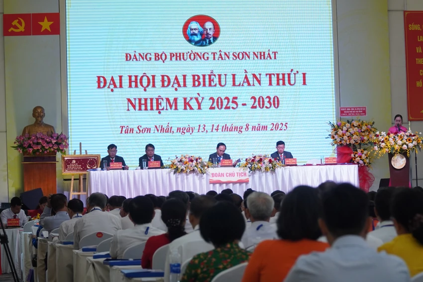 Tân Sơn Nhất.JPG