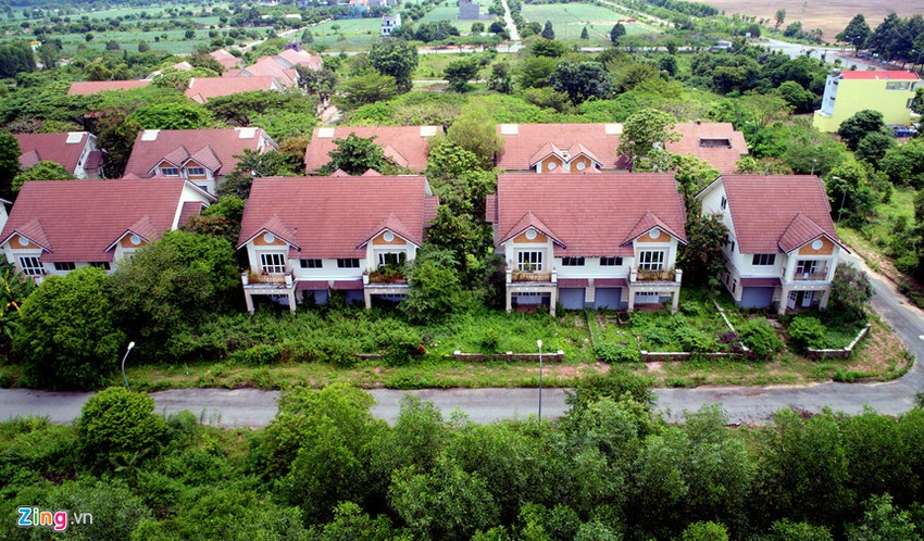 Biệt thự, nhà phố 'bị bỏ quên' ở đô thị cách Sài Gòn 20 km hình ảnh 12 Biet thu, nha pho 'bi bo quen' o do thi cach Sai Gon 20 km hinh anh 12