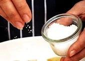 Ăn quá nhiều muối làm suy giảm hệ miễn dịch của cơ thể