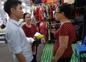 Đưa túi nylon tự hủy ra chợ