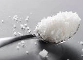 Vì sao ăn nhiều muối lại gây tăng cân?