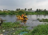 TP.HCM thí nghiệm vớt rác bằng phương tiện hiện đại 