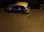 Nguyên nhân gây mưa lớn bất ngờ ở TP.HCM đêm 2-4