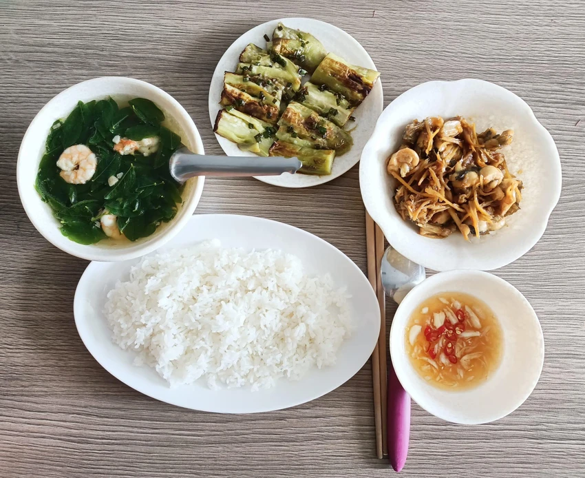 Việc kiểm soát khẩu phần ăn có thể giúp kiểm soát được cân nặng Việc kiểm soát khẩu phần ăn có thể giúp kiểm soát được cân nặng